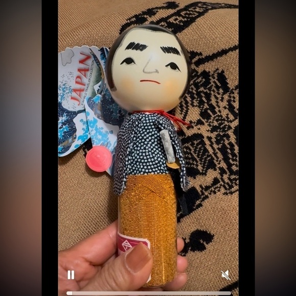 - Kyugetsu Japanese wood Dolls - Picture 5 of 7